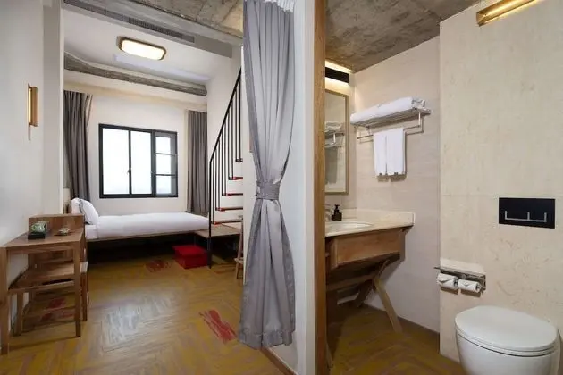 Oda, 1 Büyük (Queen) Boy Yatak, Sigara İçilmez