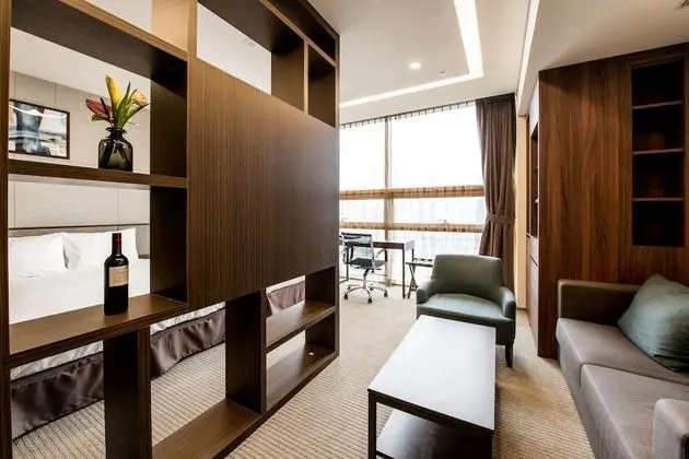 Corner Suite