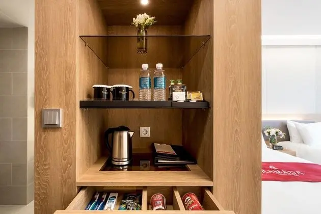 Corner Suite