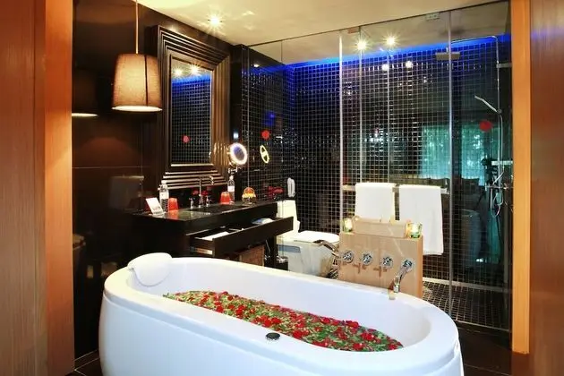 Deluxe Oda, 1 En Büyük (King) Boy Yatak (Lanai, Jet Tub)