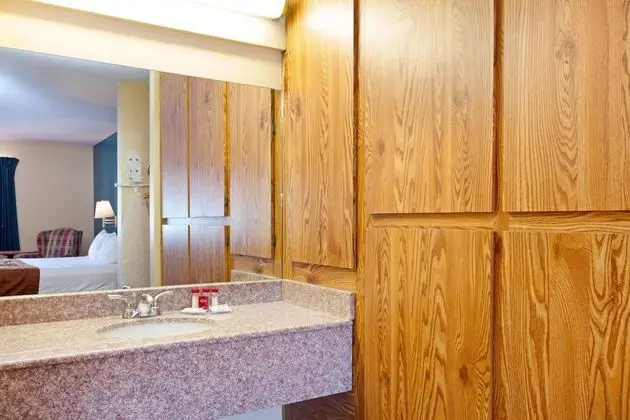 Süit, Sigara İçilmez (1 King, 2 Twin Bed Efficiency)