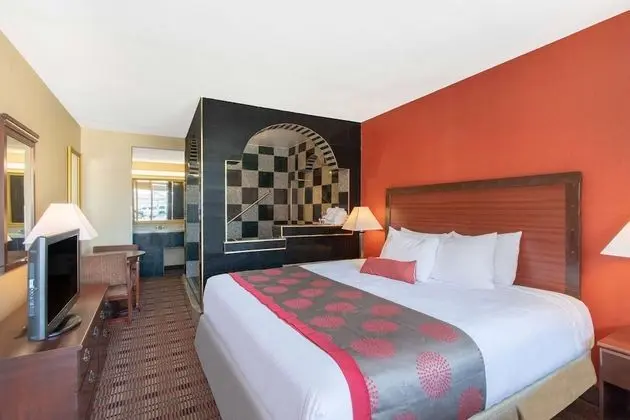 Süit, 1 En Büyük (King) Boy Yatak