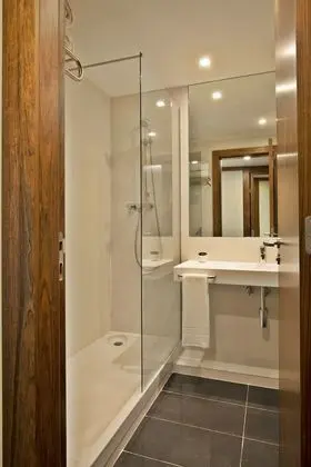 Oda, 2 Tek Kişilik Yatak, Sigara İçilmez, Şehir Manzaralı