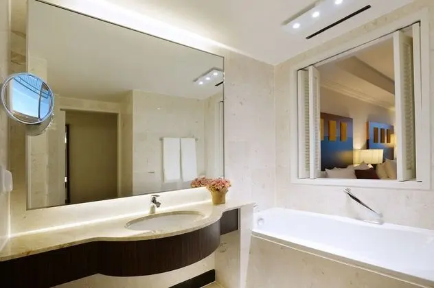Standard Room, Multiple Beds, Ocean View