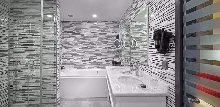 Presidential Suite,Şehir Manzaralı,Jakuzili ve Teraslı