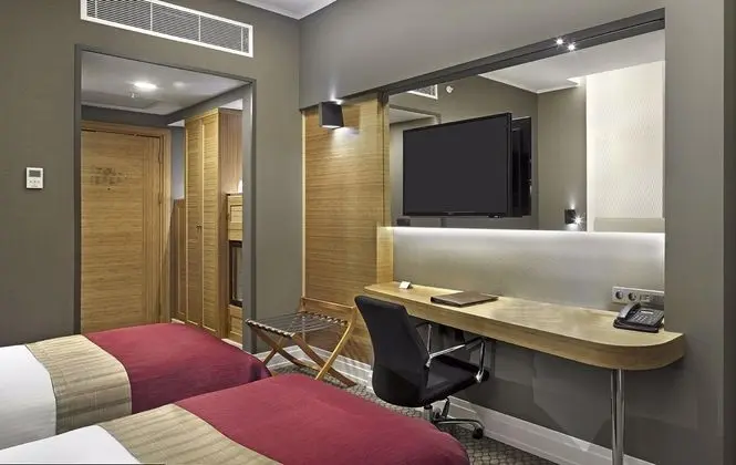 Superior Üç Kişilik Oda,Şehir Manzaralı
