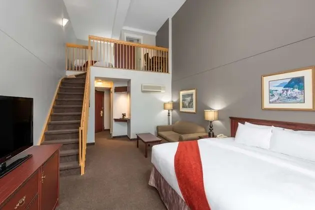 Çatı Katı (Loft), 1 Büyük (Queen) Boy Yatak, Sigara İçilmez (Loft Suite)