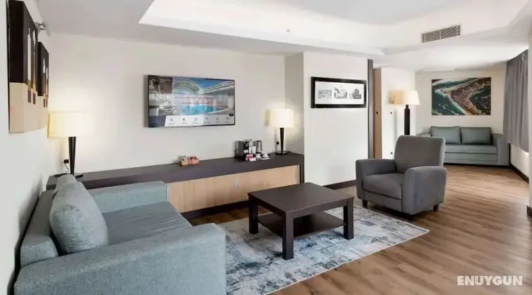 Corner Suite Oda