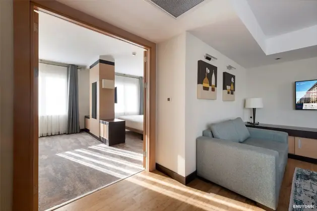 Corner Suite Oda