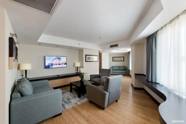 Corner Suite Oda