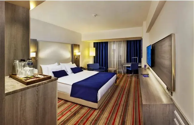 Deluxe Double Büyük Yataklı Oda