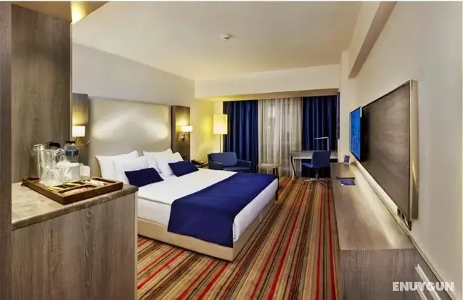 Deluxe Double Büyük Yataklı Oda