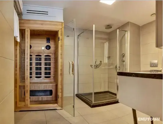 Executive Suite Oda