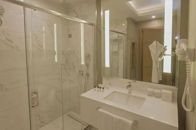 Standart Oda, Şehir Manzaralı