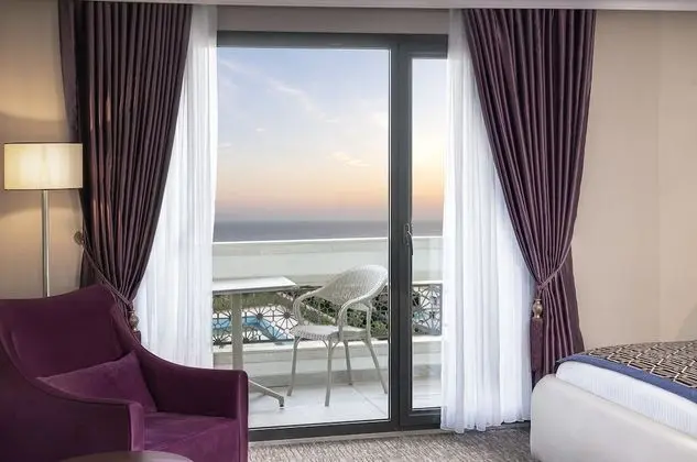 Standard Oda Deniz Manzarali, Balkonlu