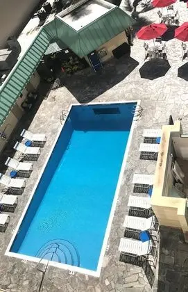Oda, 2 Çift Kişilik Yatak, Sigara İçilmez, Balkon