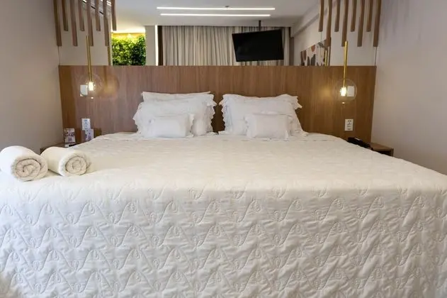 Luxury Oda