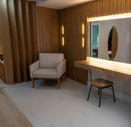 Luxury Oda