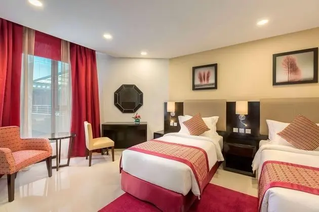 Apart Daire, 3 Yatak Odası, Sigara İçilebilir (2 King Beds and 1 Twin Bed)
