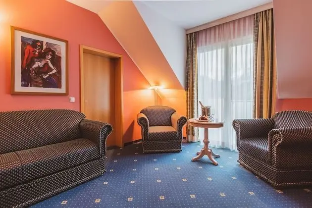 Süit, 1 En Büyük (King) Boy Yatak, Sigara İçilmez