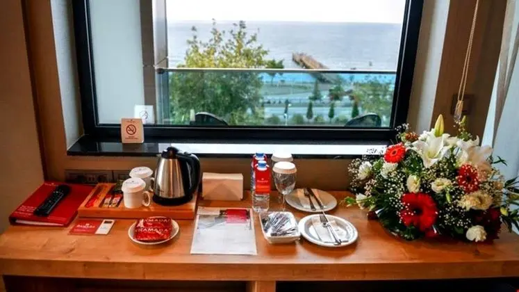 Deniz Manzaralı Oda