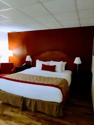 Süit, Birden Çok Yatak, Sigara İçilmez, Havuz Manzaralı (Two-Bedroom)