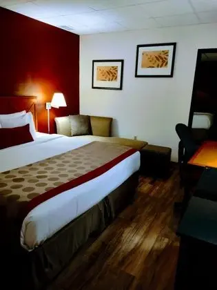 Süit, Birden Çok Yatak, Sigara İçilmez, Havuz Manzaralı (Two-Bedroom)