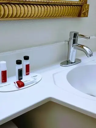 Süit, Birden Çok Yatak, Sigara İçilmez, Havuz Manzaralı (Two-Bedroom)