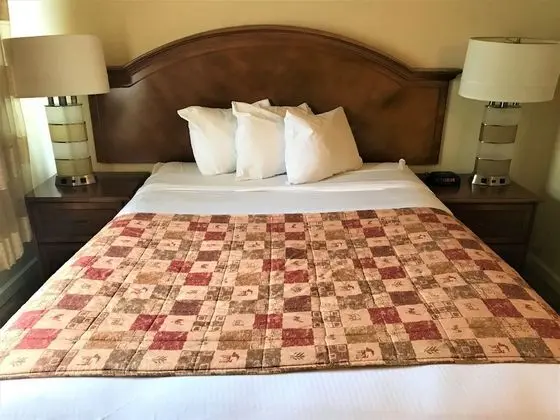 Oda, 1 Büyük (Queen) Boy Yatak, Sigara İçilmez