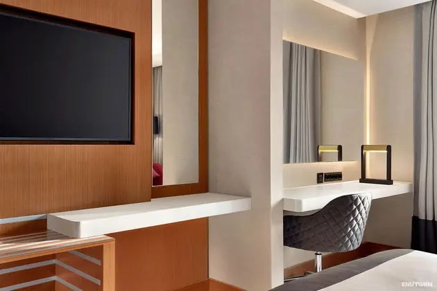 Standard Custom French Bed Oda