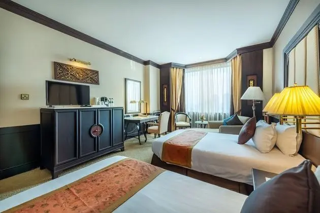 999 Chaophya Suite
