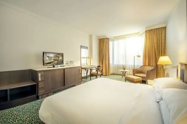 Premier Room