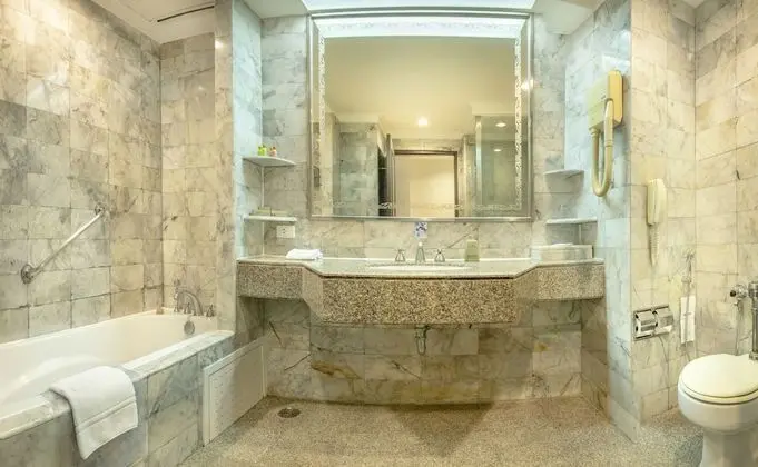 Premier Room