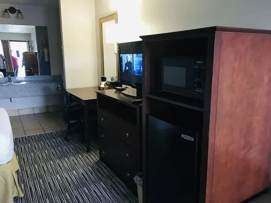 Oda, 2 Büyük (Queen) Boy Yatak, Sigara İçilmez