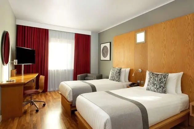 Standard Twin Bedroom
