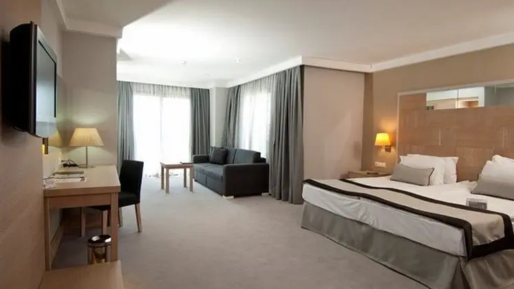 Junior Suite Room Garden View