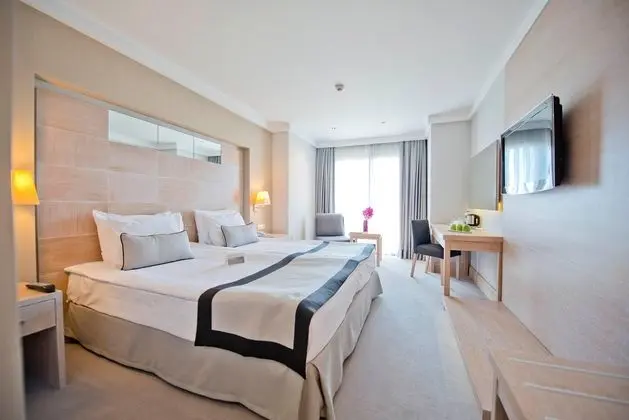 Standard Sea View Room