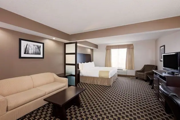 Kitchen room, 1 king bed with sitting area, non smoking