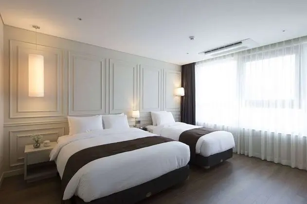 Süit, 1 En Büyük (King) Boy Yatak, Sigara İçilmez