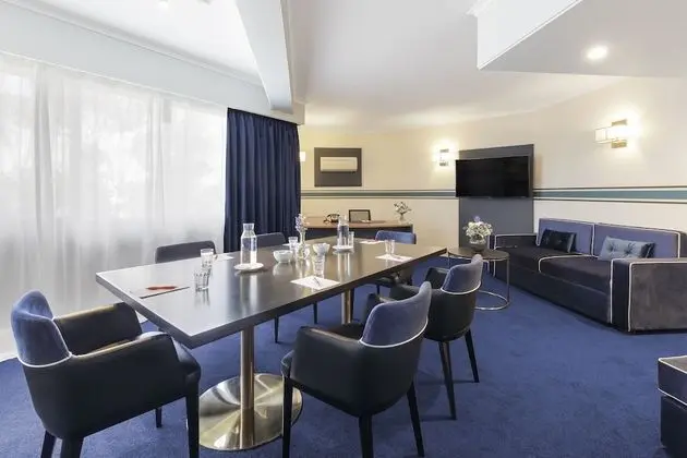 Comfort Oda, 1 En Büyük (King) Boy Yatak (King Boardroom)