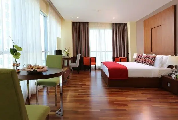 Premium Stüdyo, 1 En Büyük (King) Boy Yatak, Sigara İçilebilir (Burj Khalifa/Fountain View)