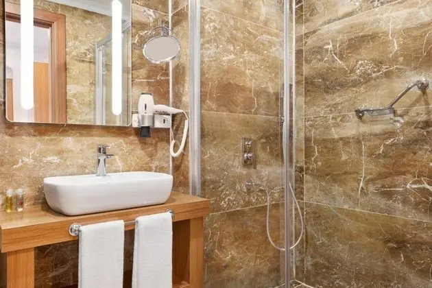 Standart Oda, Şehir veya Dağ Manzaralı