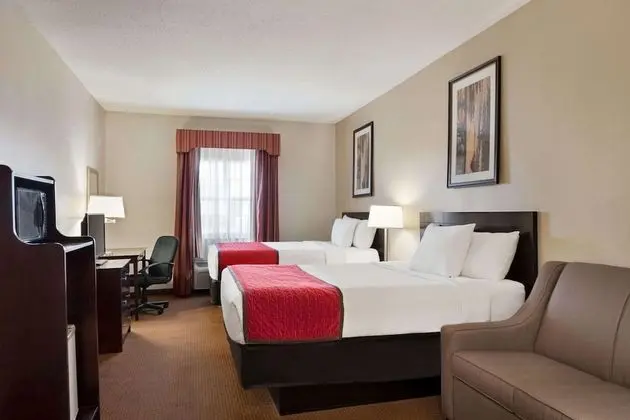 Oda, Sigara İçilmez (2 Queen Beds & 1 Sofa Bed)