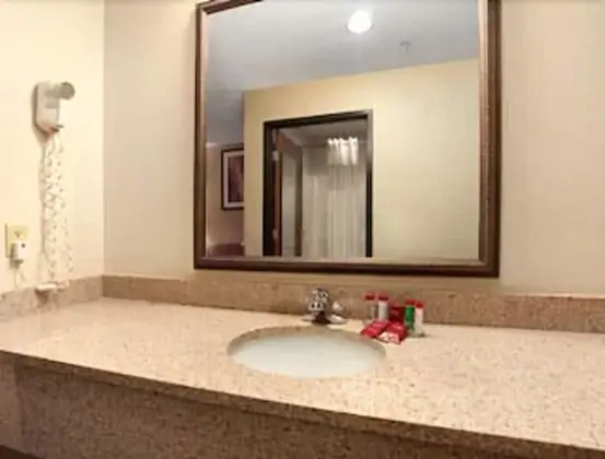 Oda, Sigara İçilmez (2 Queen Beds & 1 Sofa Bed)