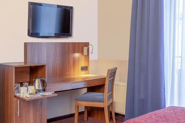 Comfort Tek Büyük veya İki Ayrı Yataklı Oda