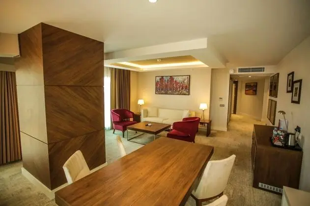 Suite, Şehir Manzaralı