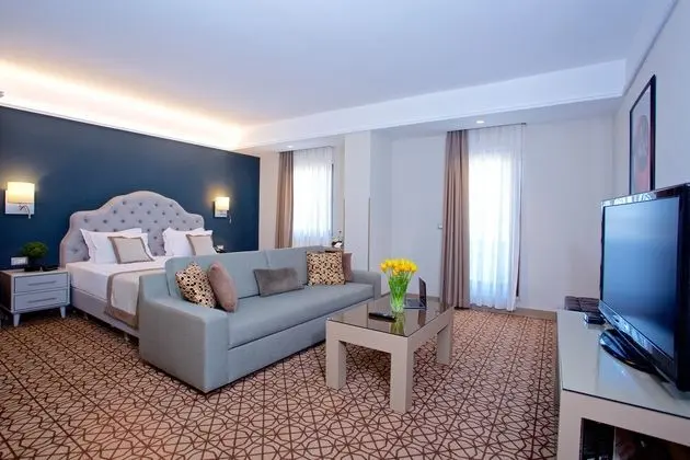 1King Yataklı Suite Oda