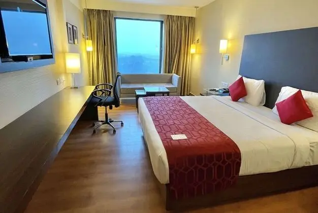 Club Oda, 1 En Büyük (King) Boy Yatak, Sigara İçilmez, Şehir Manzaralı