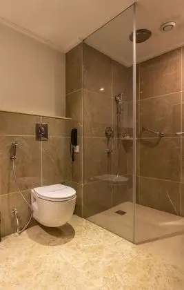 Oda, 2 Tek Kişilik Yatak, Sigara İçilebilir