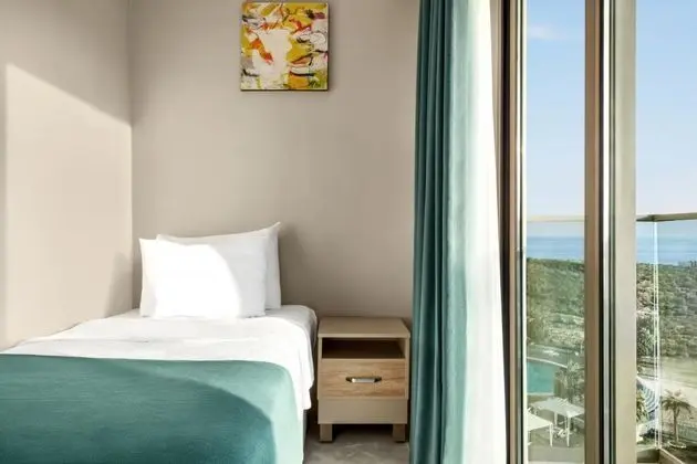 Corner Suite, Vadi veya Bahçe Manzaralı, Balkonlu